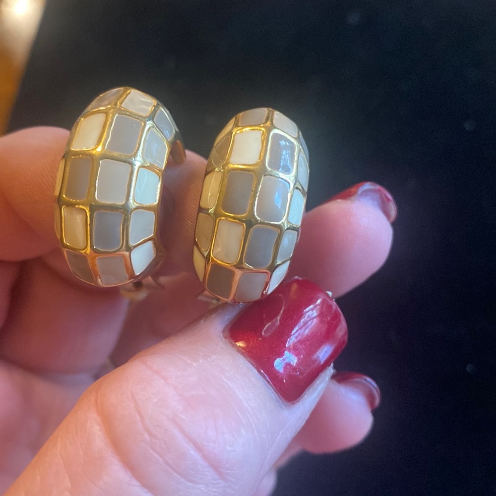 Joan Rivers signed clip earrings in neutral colors
